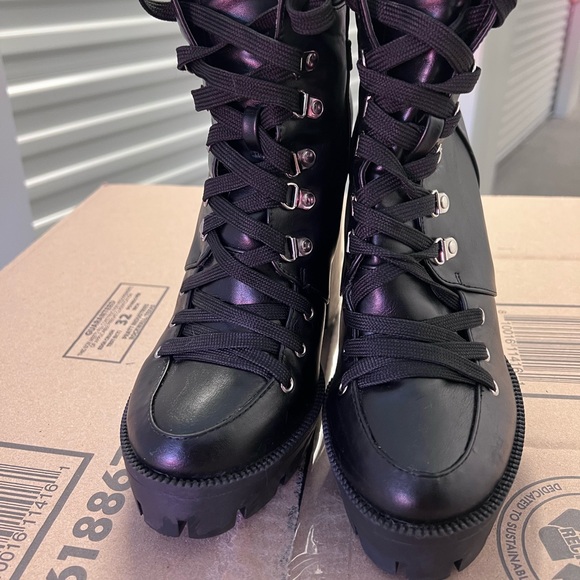 Black platform combat boots or make an offer - Picture 6 of 9